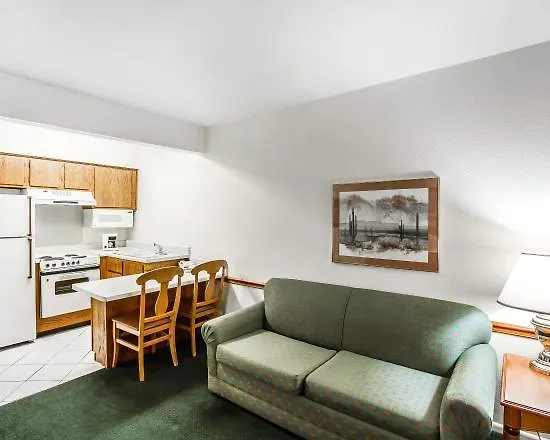 American & Suites Mesa