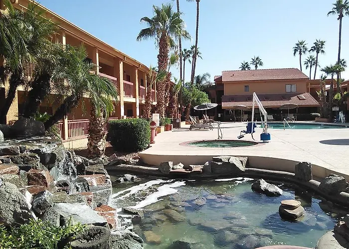 American & Suites Hotel