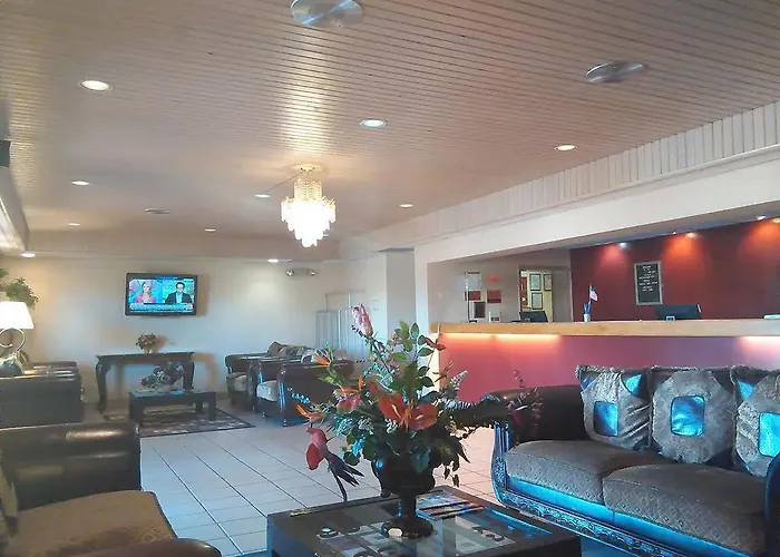 Hotel American & Suites 3*