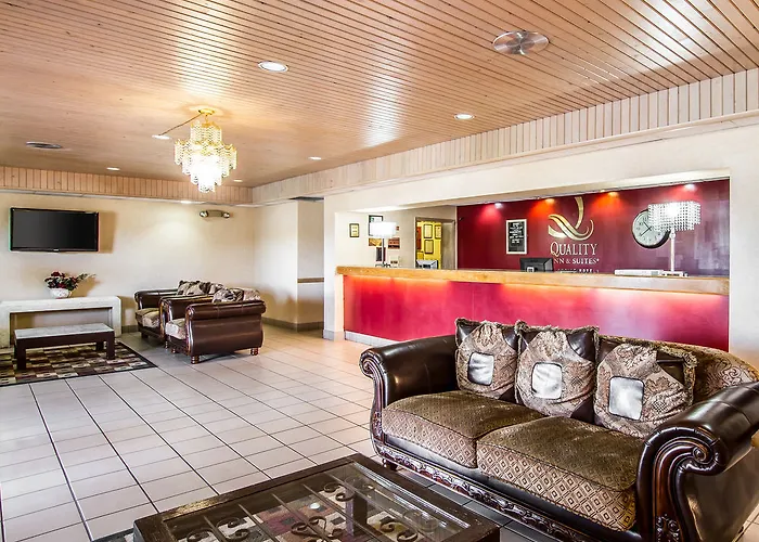 American & Suites Mesa