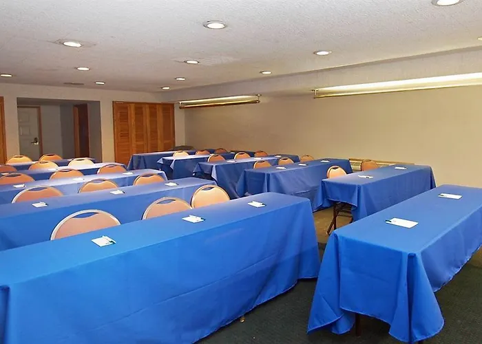 Hotel American & Suites 3*